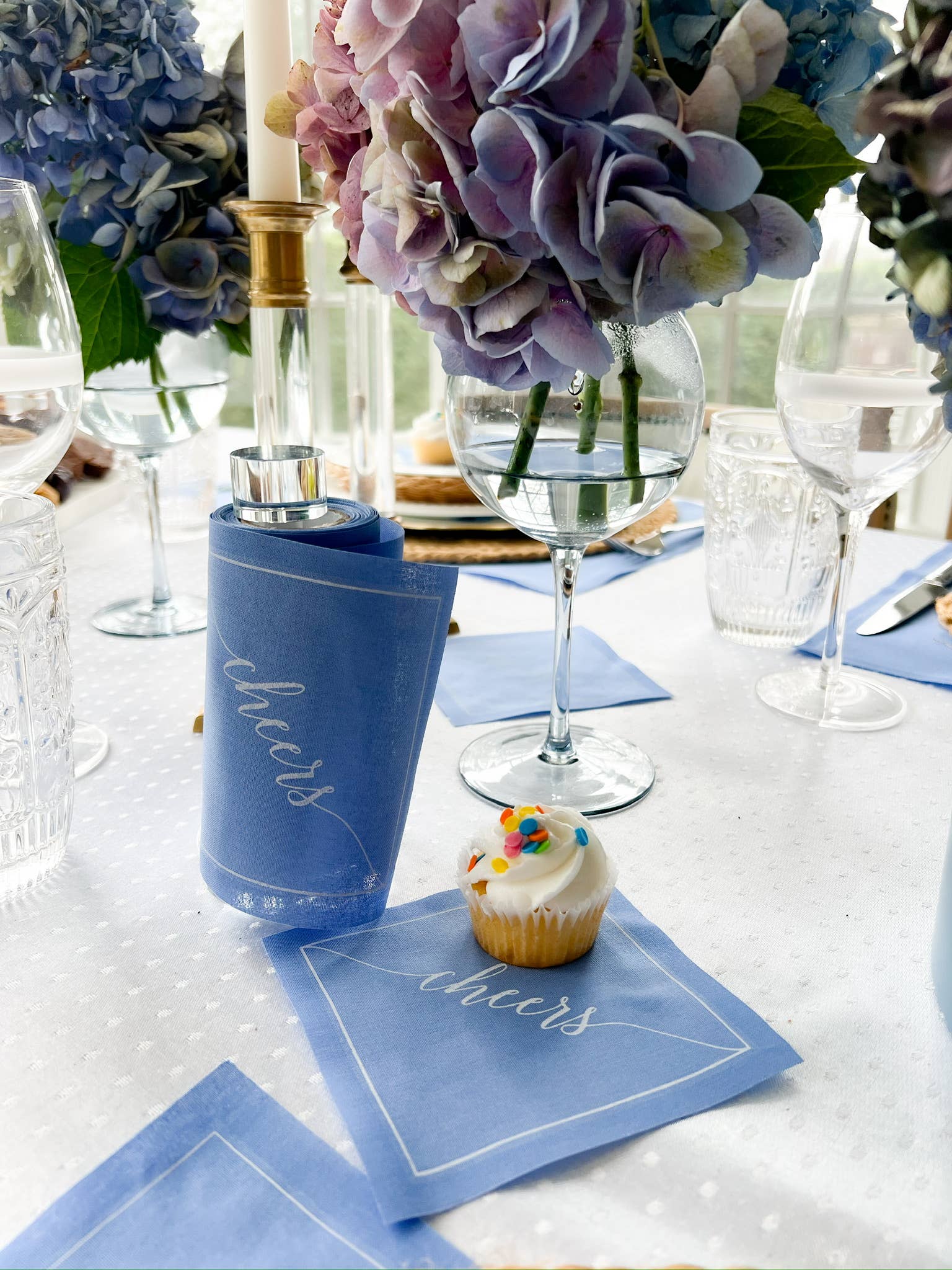 Exclusive Cocktail Napkin Stand in Glass